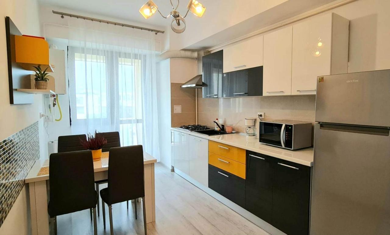 Karina New Flat Near Palas Mall Iasi Exterior photo